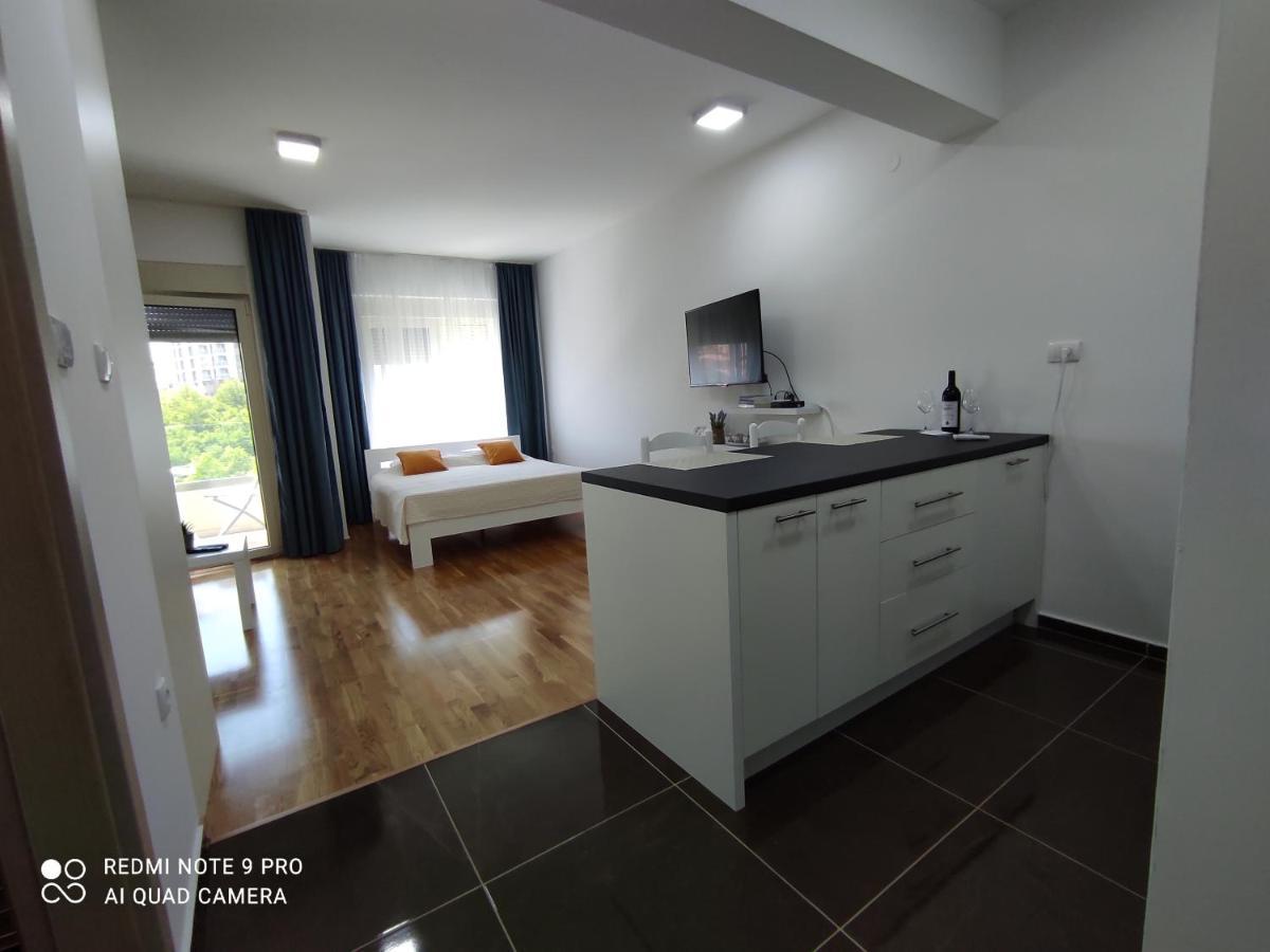 Comfort Studio With Sea View And Swimming Pool Bečići Kültér fotó