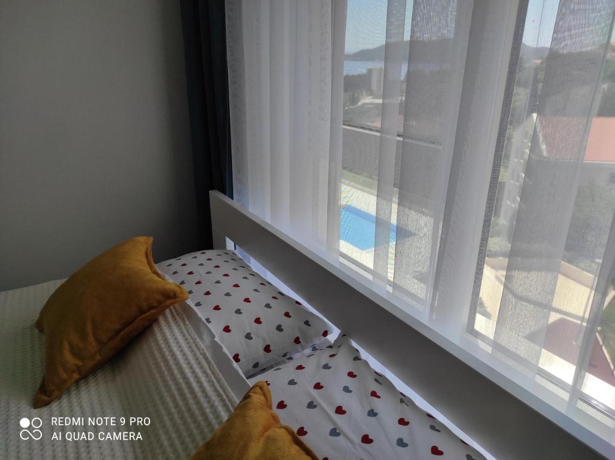 Comfort Studio With Sea View And Swimming Pool Bečići Kültér fotó
