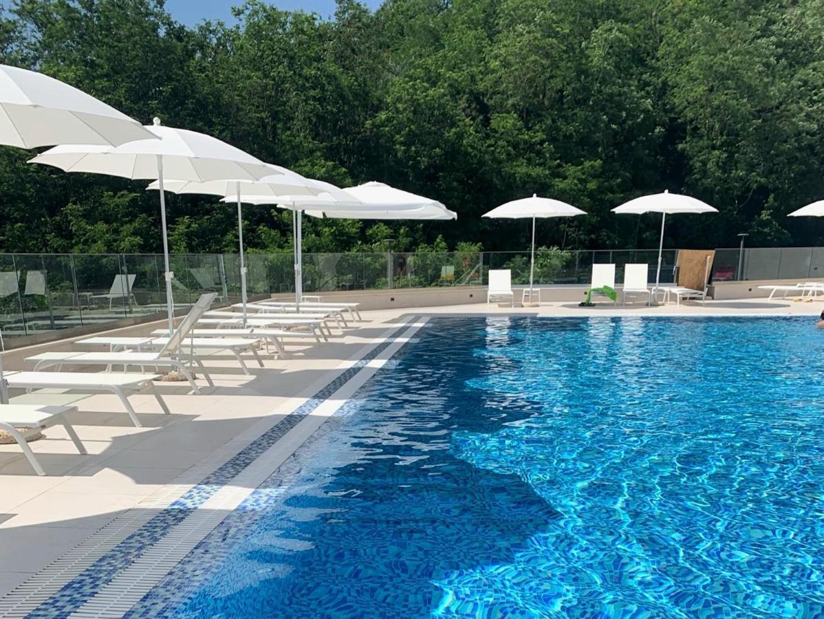 Comfort Studio With Sea View And Swimming Pool Bečići Kültér fotó